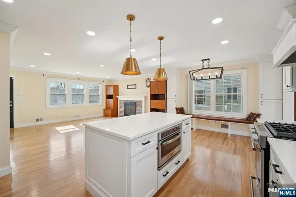 $792,000 | 59 Oakwood Drive, Wayne, NJ 07470