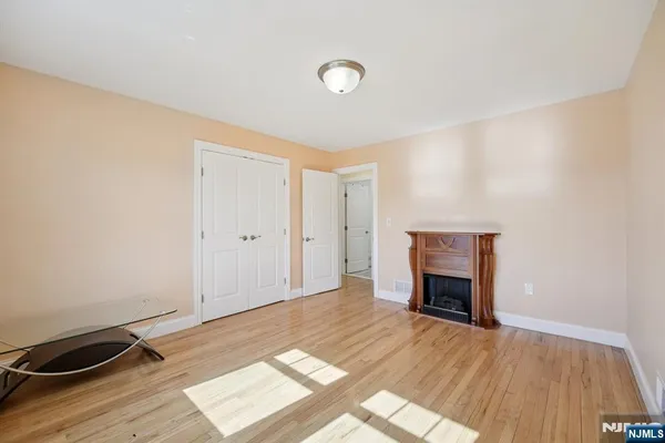 $792,000 | 59 Oakwood Drive, Wayne, NJ 07470