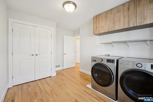 $792,000 | 59 Oakwood Drive, Wayne, NJ 07470