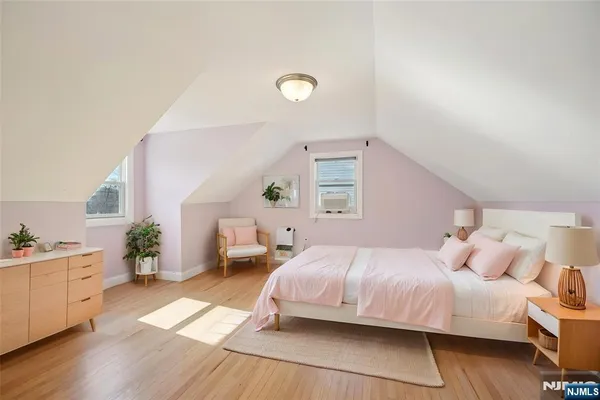 $792,000 | 59 Oakwood Drive, Wayne, NJ 07470