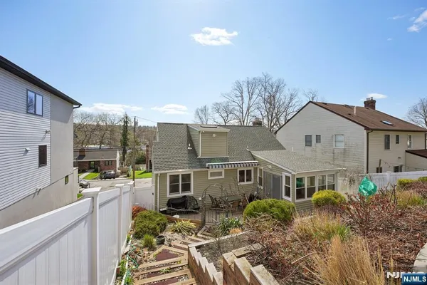 $792,000 | 59 Oakwood Drive, Wayne, NJ 07470