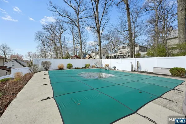 $792,000 | 59 Oakwood Drive, Wayne, NJ 07470