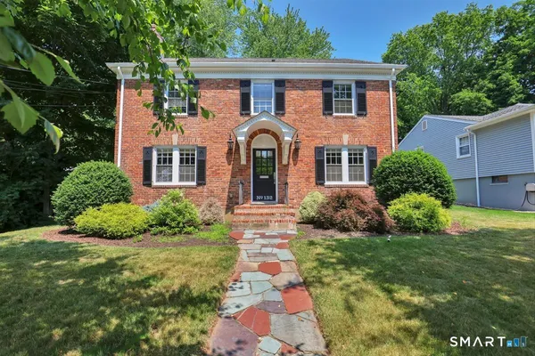 $749,900 | 132 North Main Street, West Hartford, CT 06107