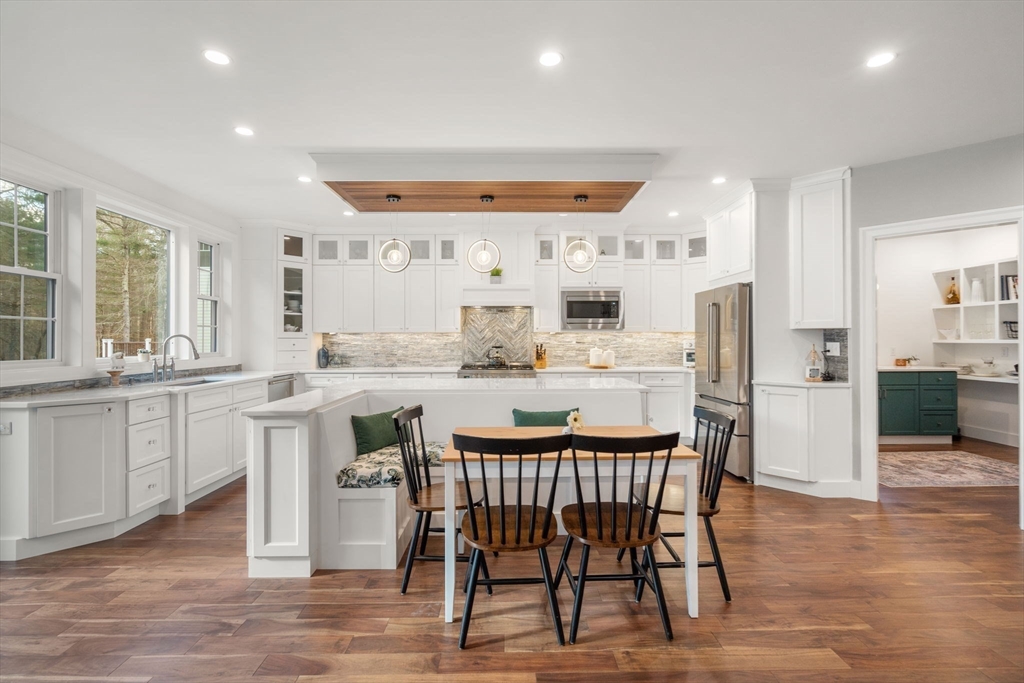 60 Claybrook Road Dover, MA 02030 - Photo 11 of 34