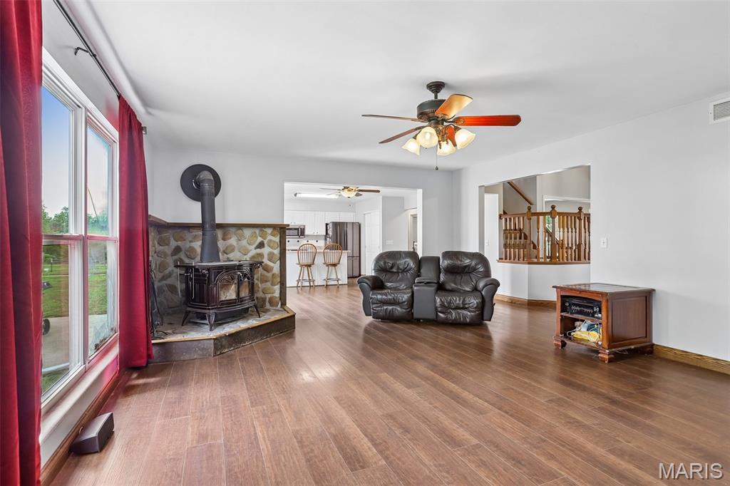 308 Buck Creek Road Silex, MO 63377 - Photo 13 of 61