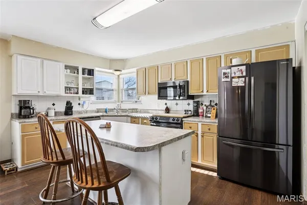 $725,000 | 308 Buck Creek Road, Silex, MO 63377