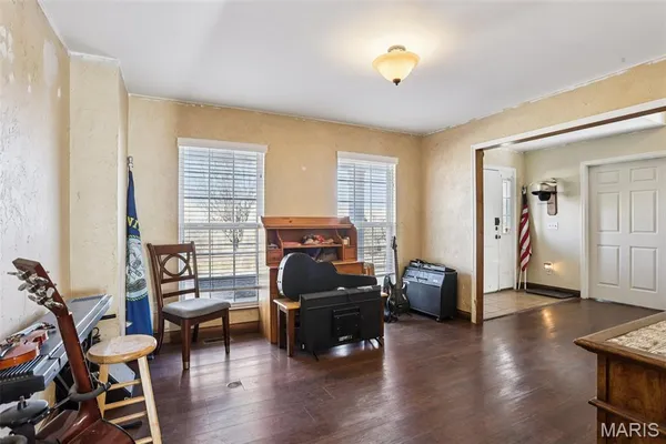 $725,000 | 308 Buck Creek Road, Silex, MO 63377