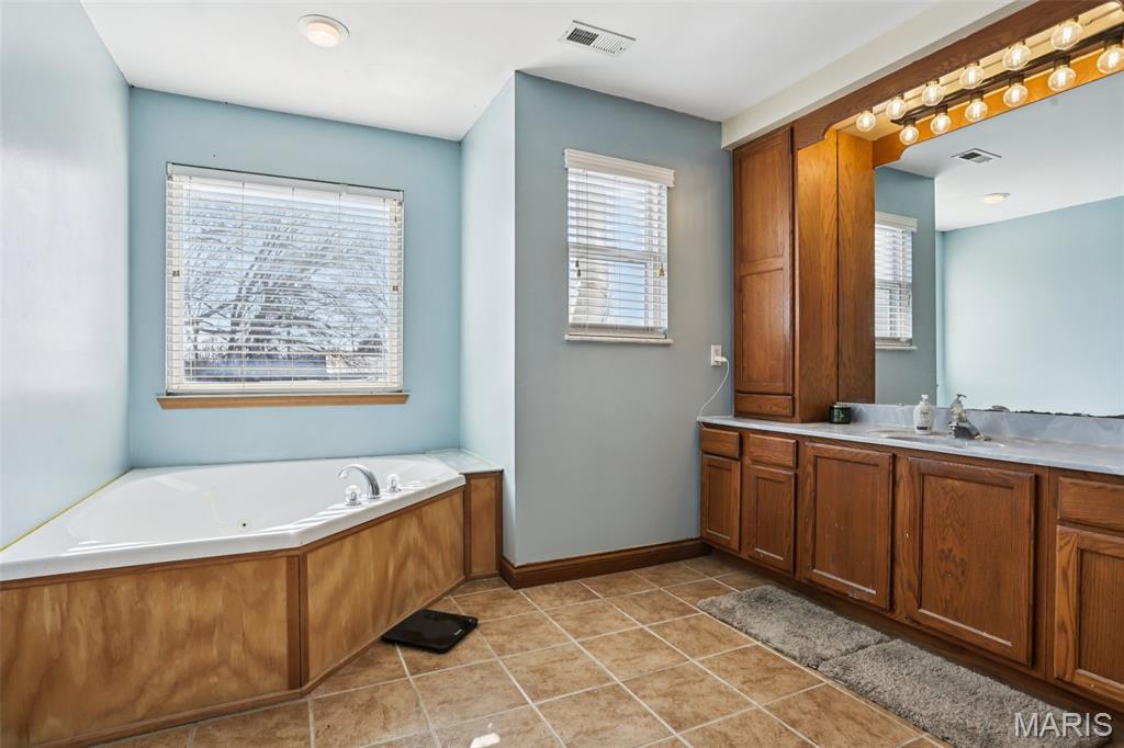 308 Buck Creek Road Silex, MO 63377 - Photo 23 of 49