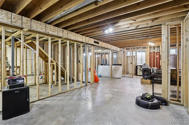 $750,000 | 308 Buck Creek Road, Silex, MO 63377