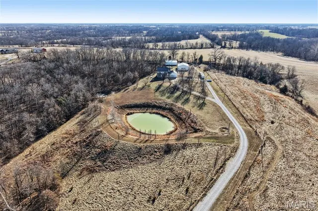 $750,000 | 308 Buck Creek Road, Silex, MO 63377
