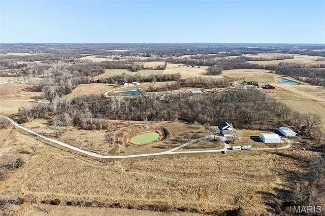 $750,000 | 308 Buck Creek Road, Silex, MO 63377