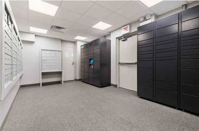 $2,800 | 420 West Belmont Avenue, Unit 7E, Chicago, IL 60657