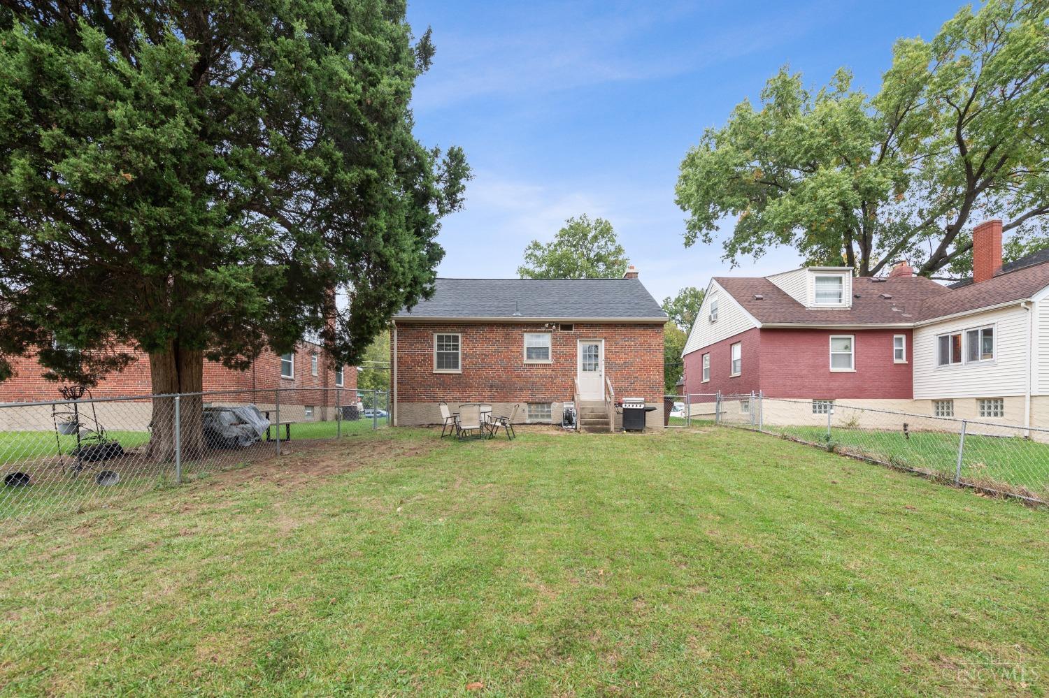 2273 Rosedale Avenue Golf Manor, OH 45237 - Photo 16 of 19