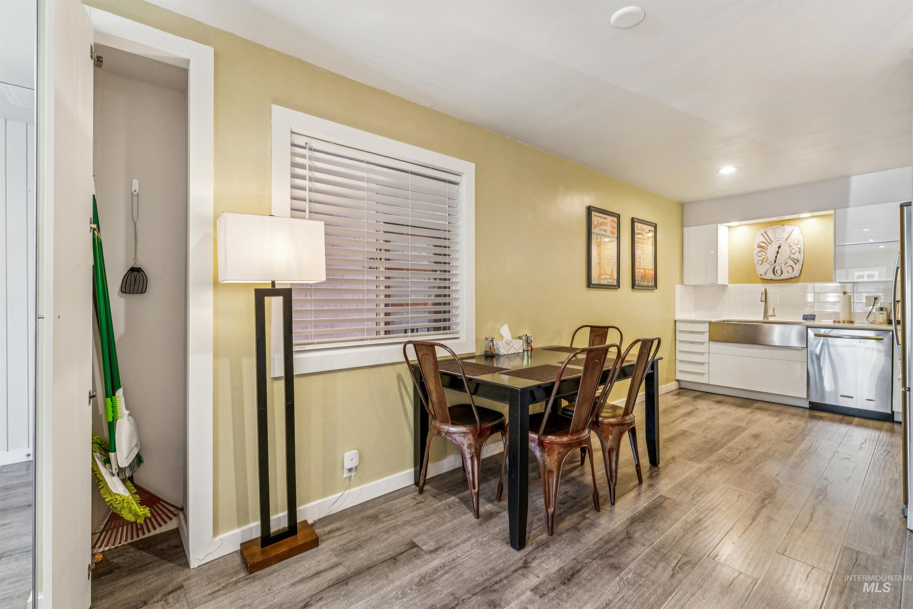 925 North 9th Street, Unit 20 Boise, ID 83702 - Photo 10 of 35 Dining space with light wood-type flooring and recessed lighting
