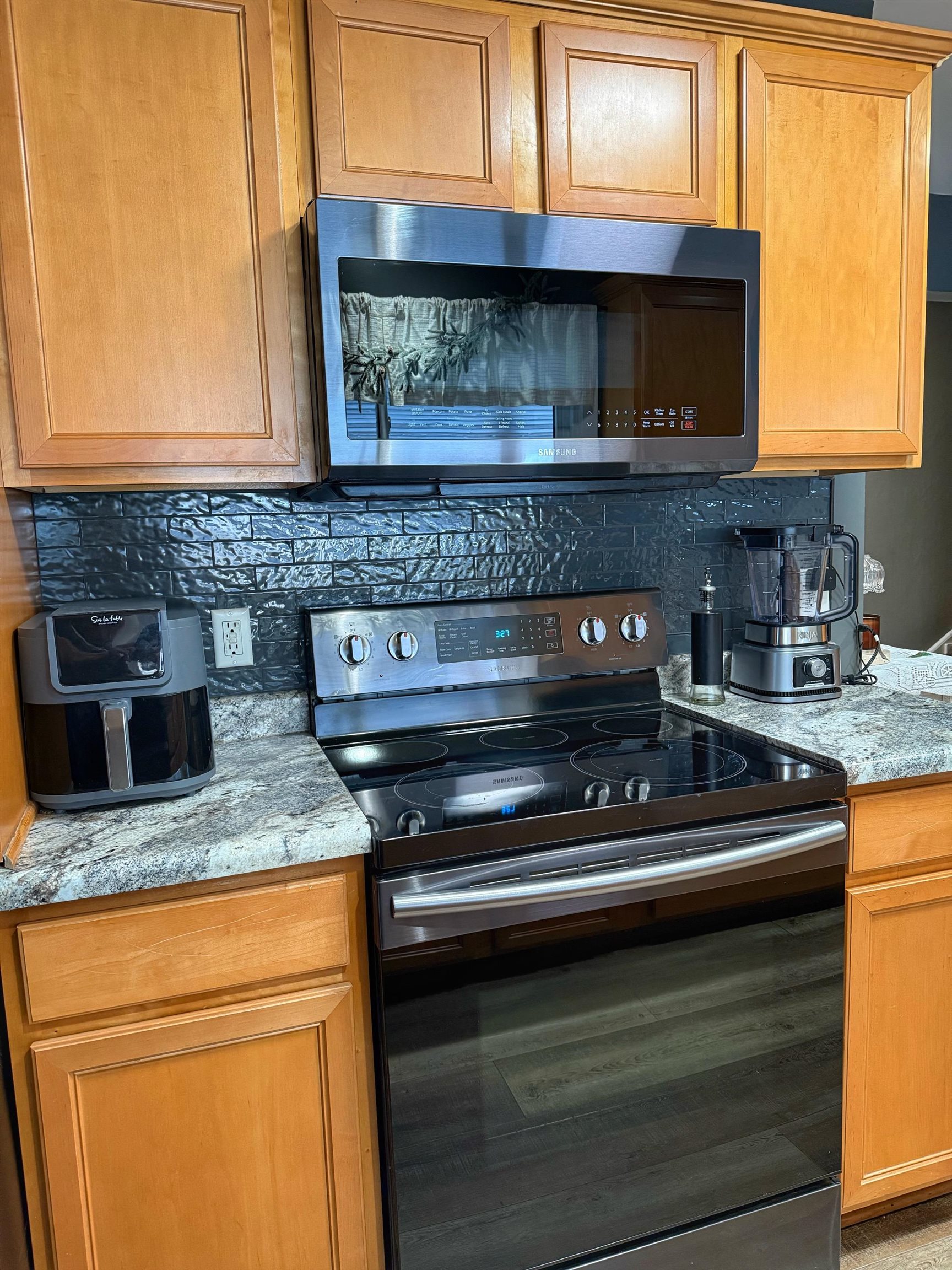 5016 Deland Road Flushing, MI 48433 - Photo 20 of 48 50195705-f79b6e8d-feb7-4088-bad4-05ddb1b05e9c.JPG