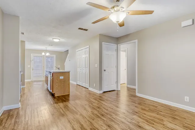 $1,799 | 1437 Westview Drive, Murfreesboro, TN 37128