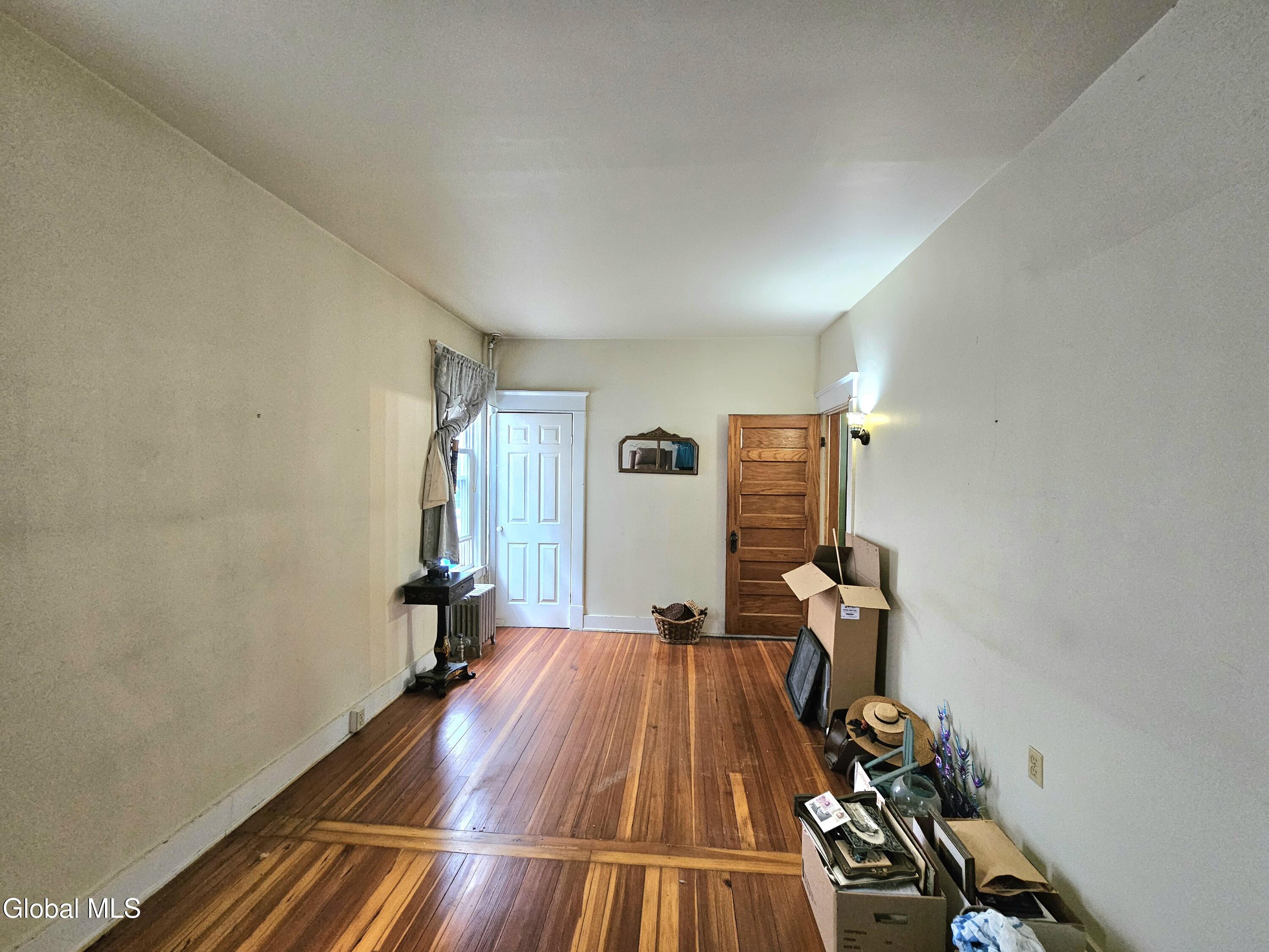1701 Lenox Road Schenectady, NY 12308 - Photo 13 of 34 1000030102