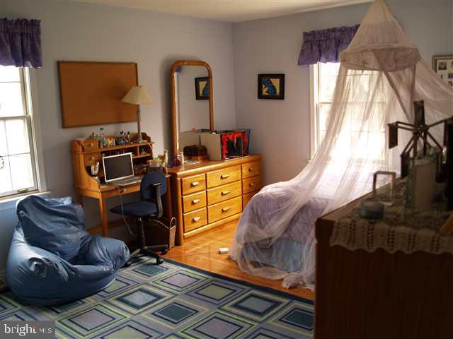 1238 Stonegate Road Hummelstown, PA 17036 - Photo 8 of 12 Gallery Image 8