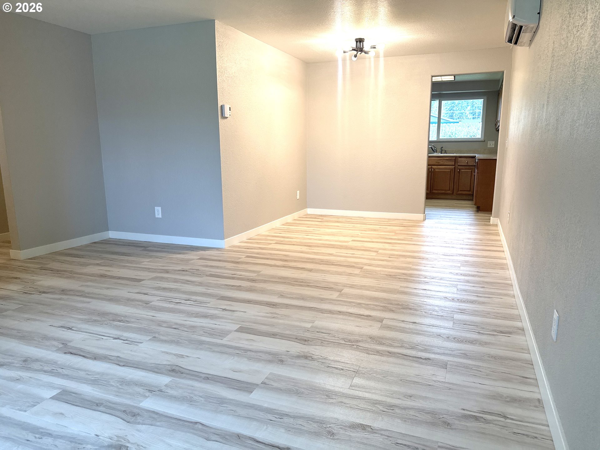6875 B Street Springfield, OR 97478 - Photo 2 of 20