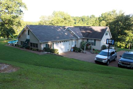 220 Hogan's Creek Road Carthage, TN 37030 - Photo 3 of 9 Gallery Image 3