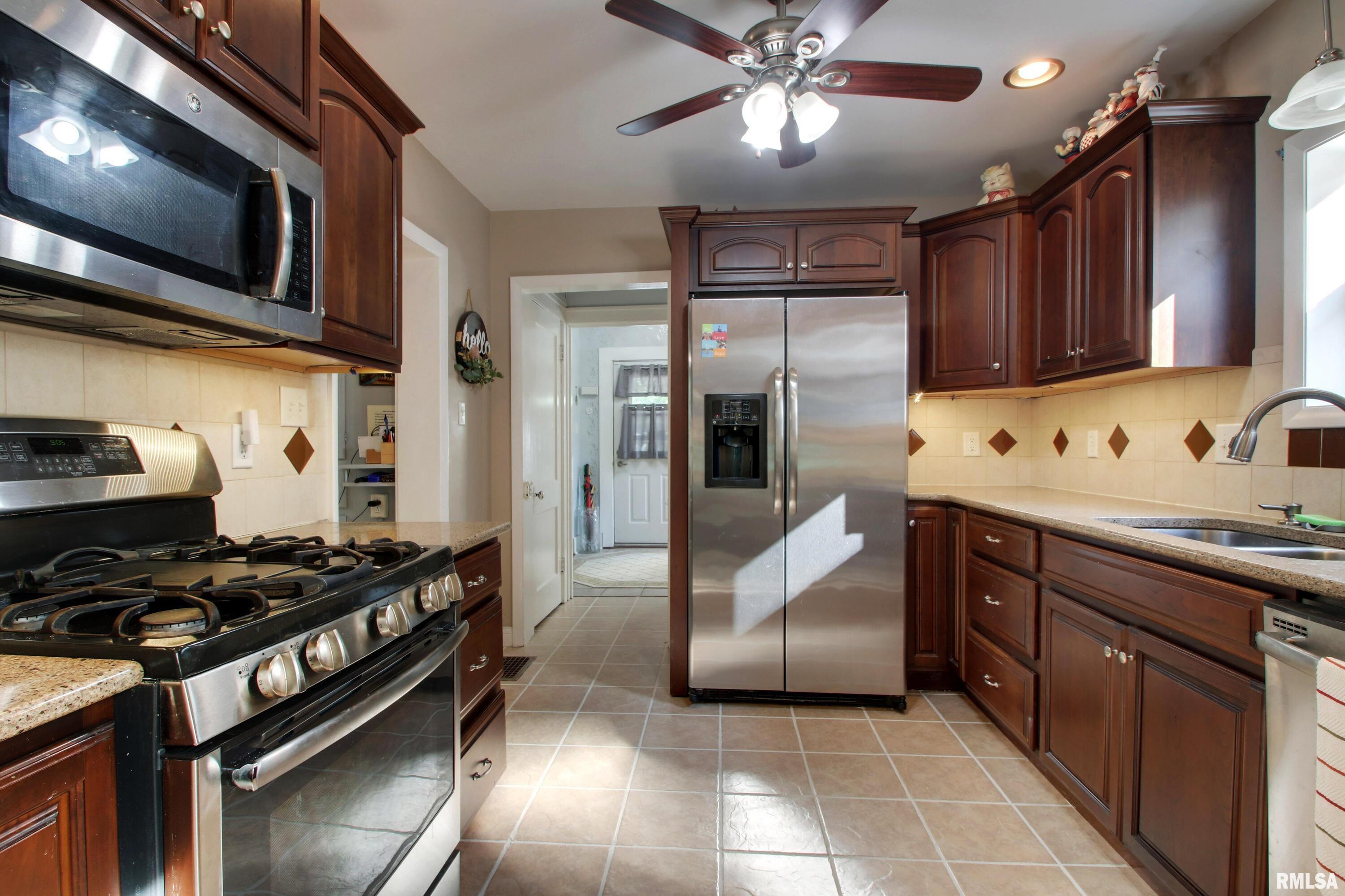 2100 Payson Avenue Quincy, IL 62301 - Photo 8 of 24