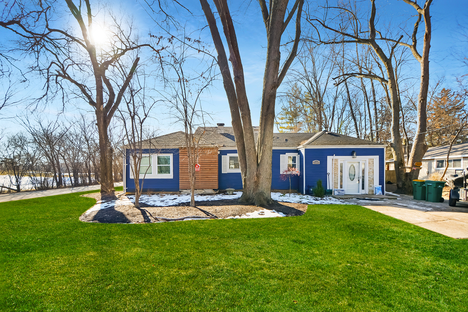 21269 West Ridge Road Lake Zurich, IL 60047 - Photo 1 of 19 Gallery Image 1