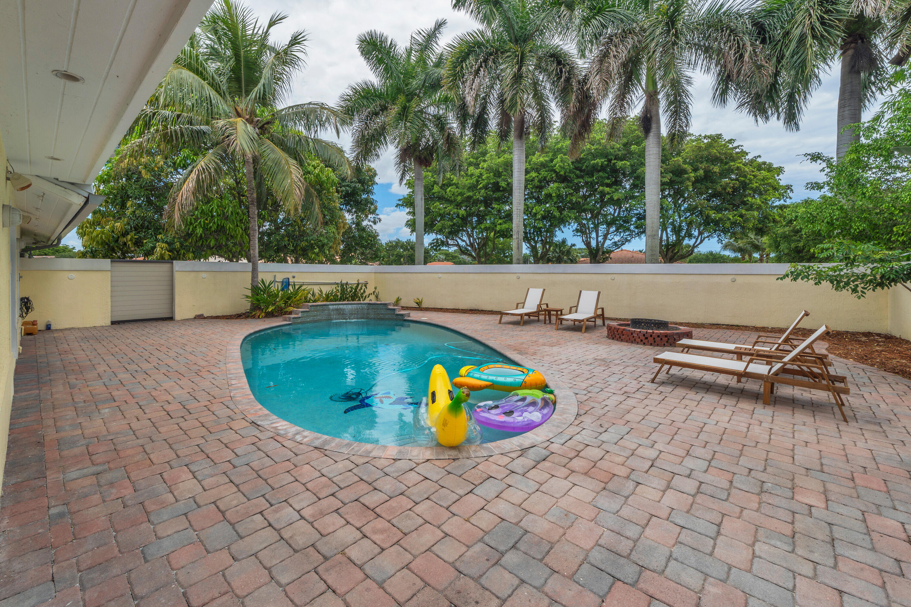 5844 Pinebrook Drive Boca Raton, FL 33433 - Photo 84 of 104 2 Pool-Backyard (8)