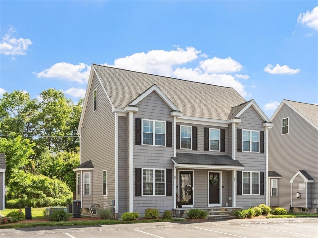 87 Riley Road, Unit 87 Tyngsborough, MA 01879 - Photo 4 of 28