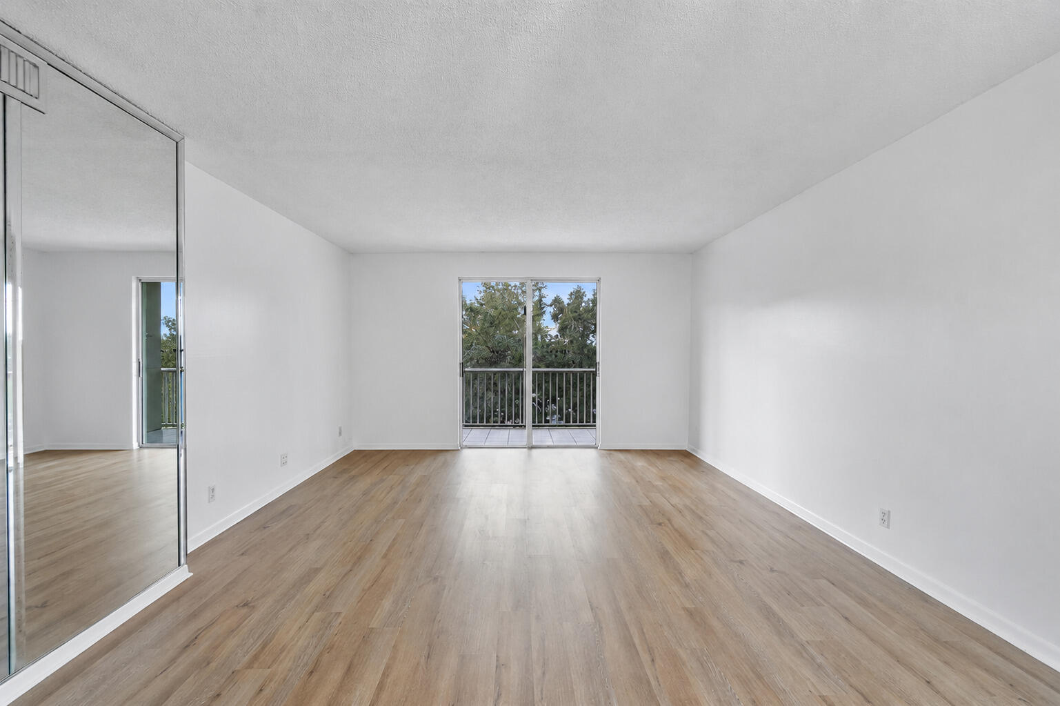 9101 West Sample Road, Unit 402 Coral Springs, FL 33065 - Photo 25 of 31 5
