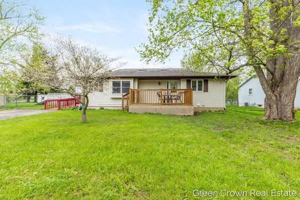 $290,000 | 4982 Wilcox Road, Holt, MI 48842