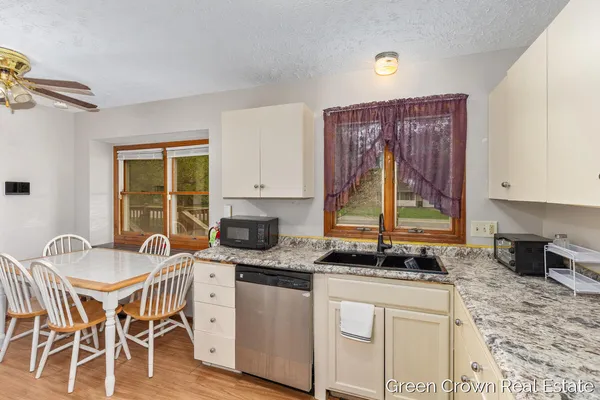$290,000 | 4982 Wilcox Road, Holt, MI 48842