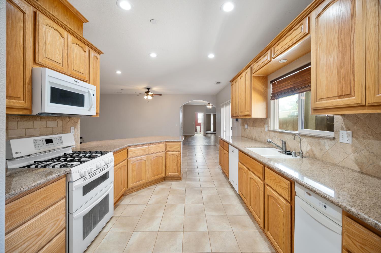 4530 Maximus Road Denair, CA 95316 - Photo 10 of 31