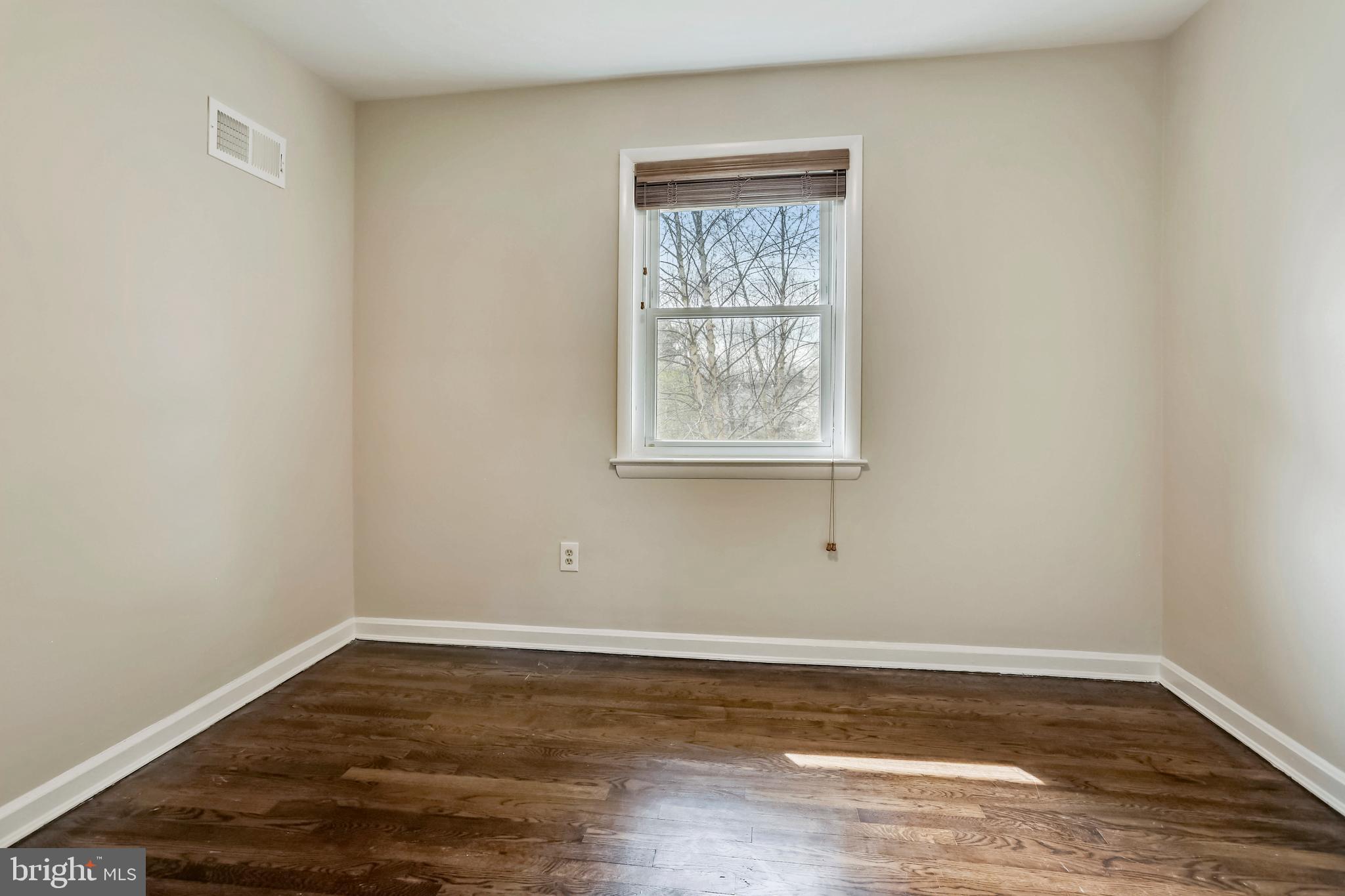 5339 Pooks Hill Road Bethesda, MD 20814 - Photo 15 of 27 bedroom 3