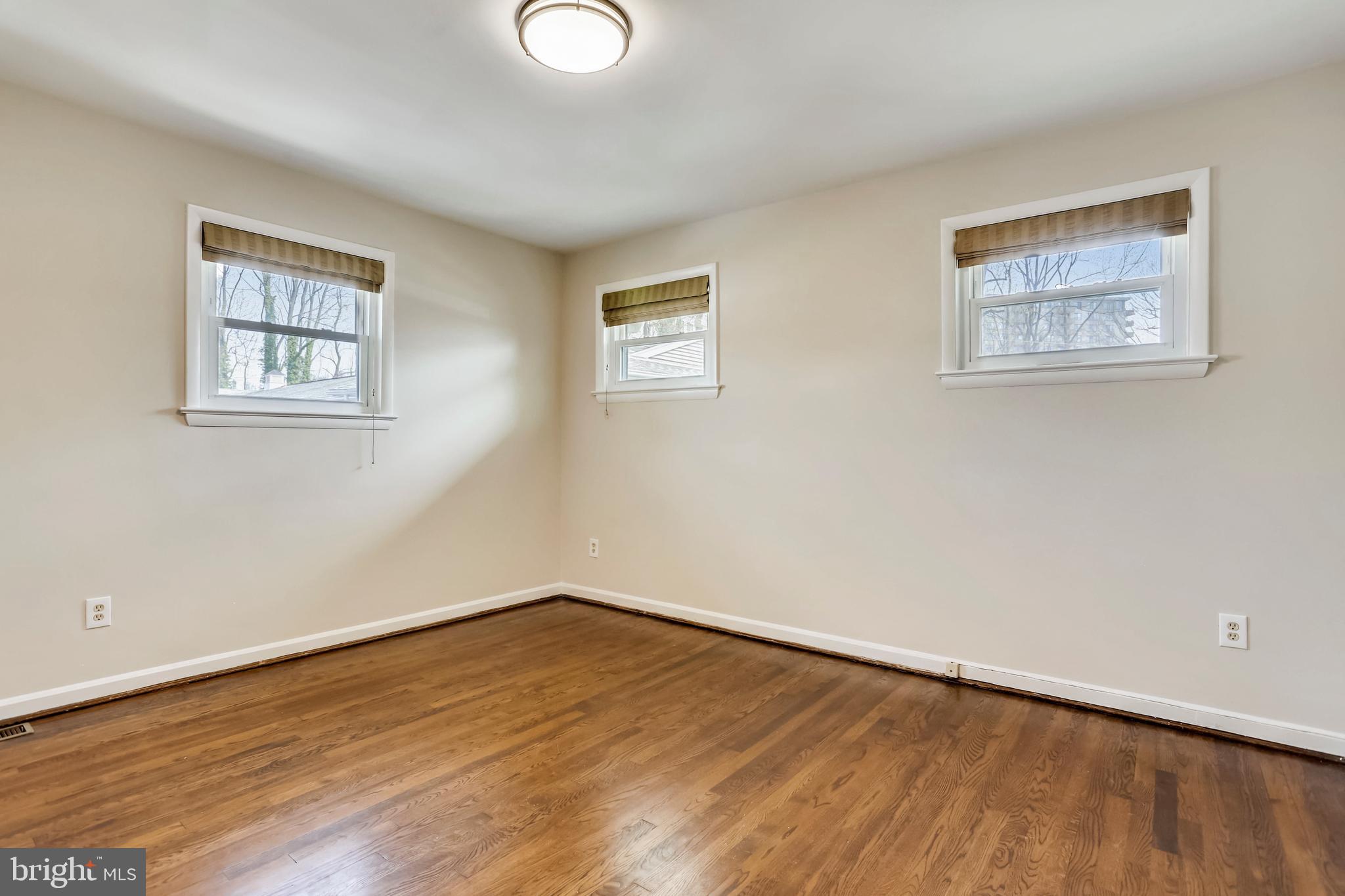 5339 Pooks Hill Road Bethesda, MD 20814 - Photo 17 of 27 master bedroom