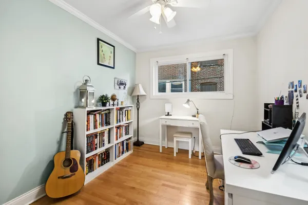 $4,000 | 1607 West Sunnyside Avenue, Chicago, IL 60640