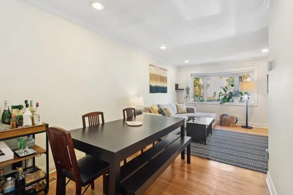 $4,000 | 1607 West Sunnyside Avenue, Chicago, IL 60640
