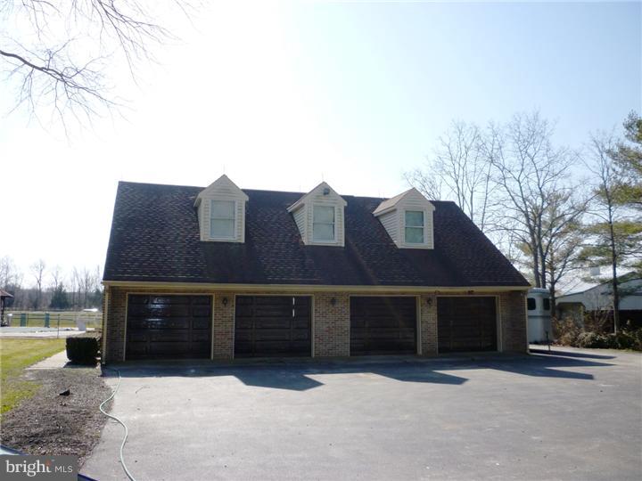 101 Fostertown Road Lumberton, NJ 08048 - Photo 17 of 25 Garage