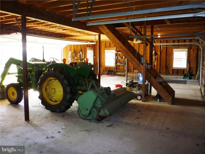 101 Fostertown Road Lumberton, NJ 08048 - Photo 18 of 25 Garage