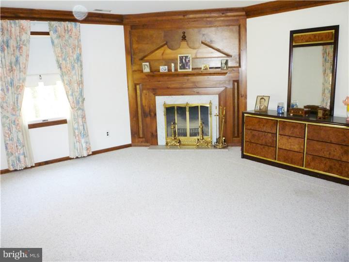 101 Fostertown Road Lumberton, NJ 08048 - Photo 9 of 25 Bedroom - Main