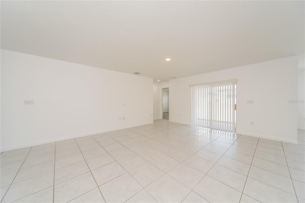 1373 Lucerne Loop Road Northeast Winter Haven, FL 33881 - Photo 5 of 25