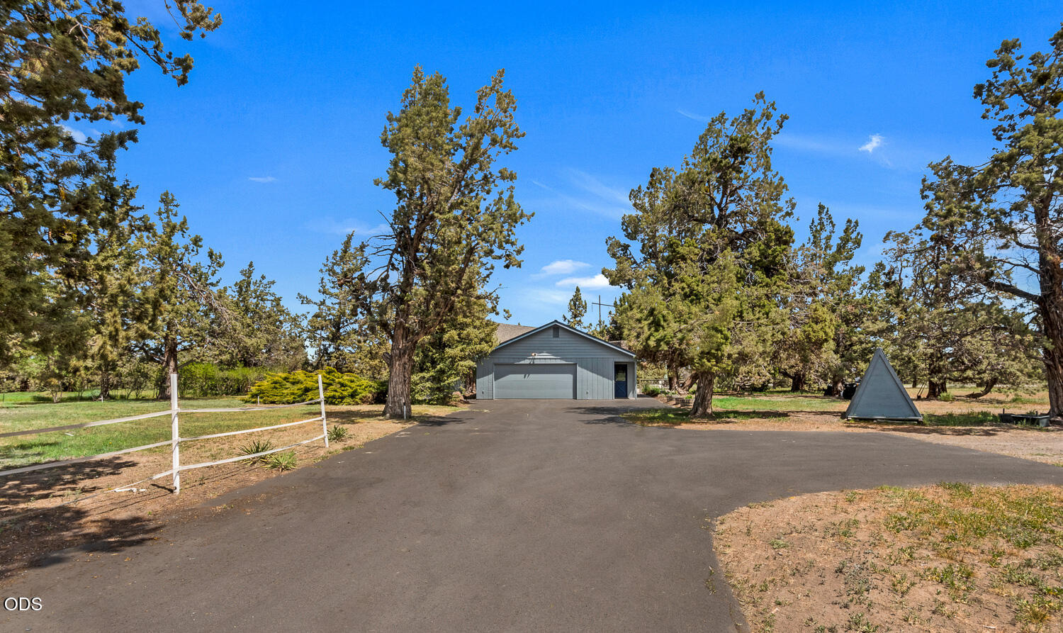63510 Gentry Loop Bend, OR 97701 - Photo 25 of 40