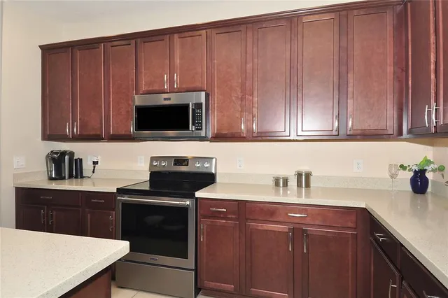 $329,900 | 35 Park Pl Circle, Palm Coast, FL 32164