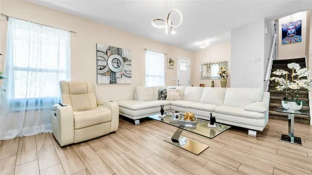 $510,000 | 500 Hillpine Way, Brandon, FL 33510