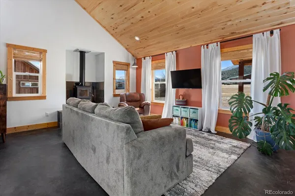 $724,000 | 97 Highland Drive, Howard, CO 81233