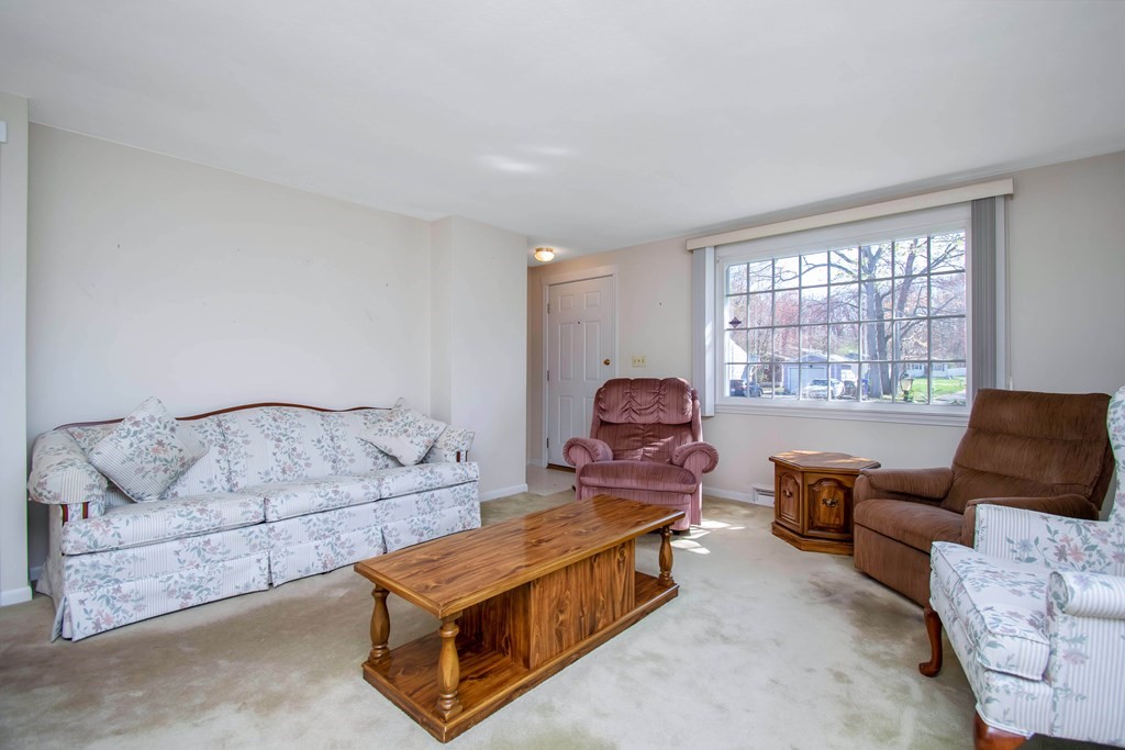 82 Louis Road Springfield, MA 01118 - Photo 18 of 41