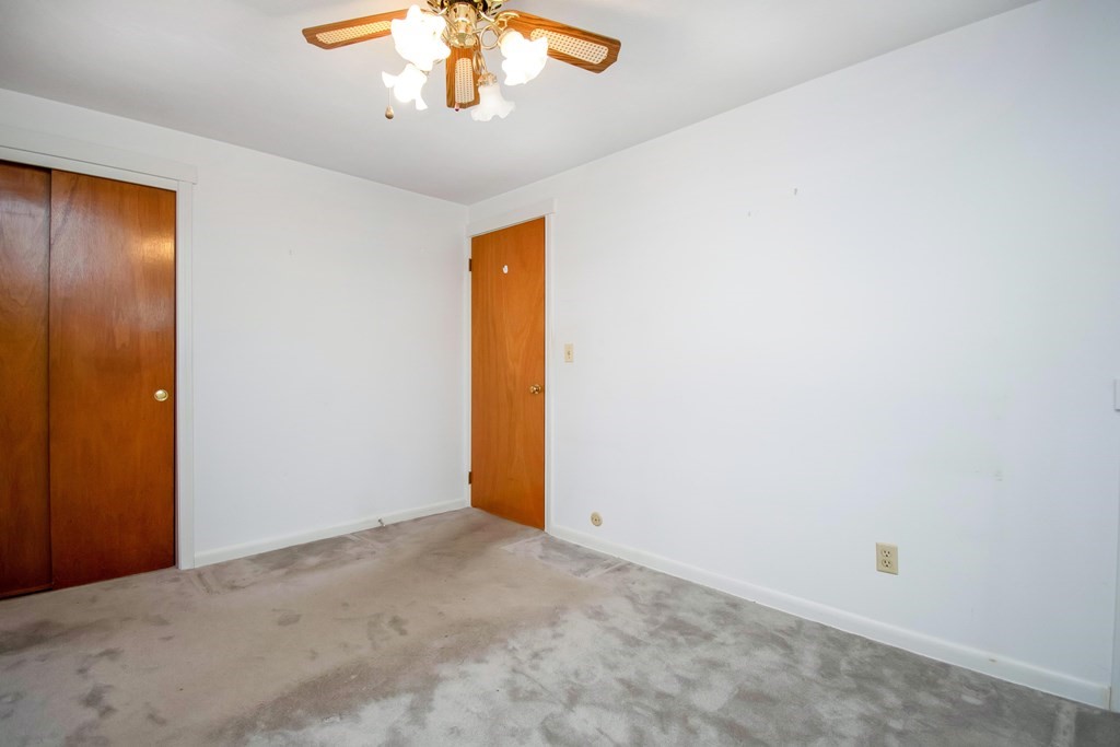 82 Louis Road Springfield, MA 01118 - Photo 25 of 41