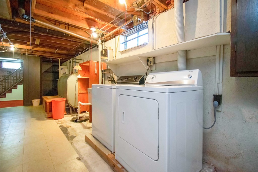 82 Louis Road Springfield, MA 01118 - Photo 34 of 41