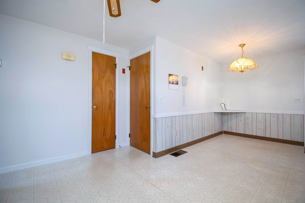 82 Louis Road Springfield, MA 01118 - Photo 10 of 41