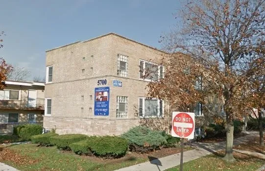 $1,150 | 5700 West 35th Street, Unit 5S, Cicero, IL 60804