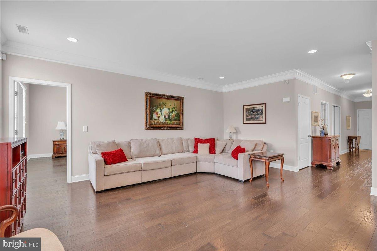 23 Montclaire Road Medford, NJ 08055 - Photo 6 of 24 Spacious living area with elegant charm.